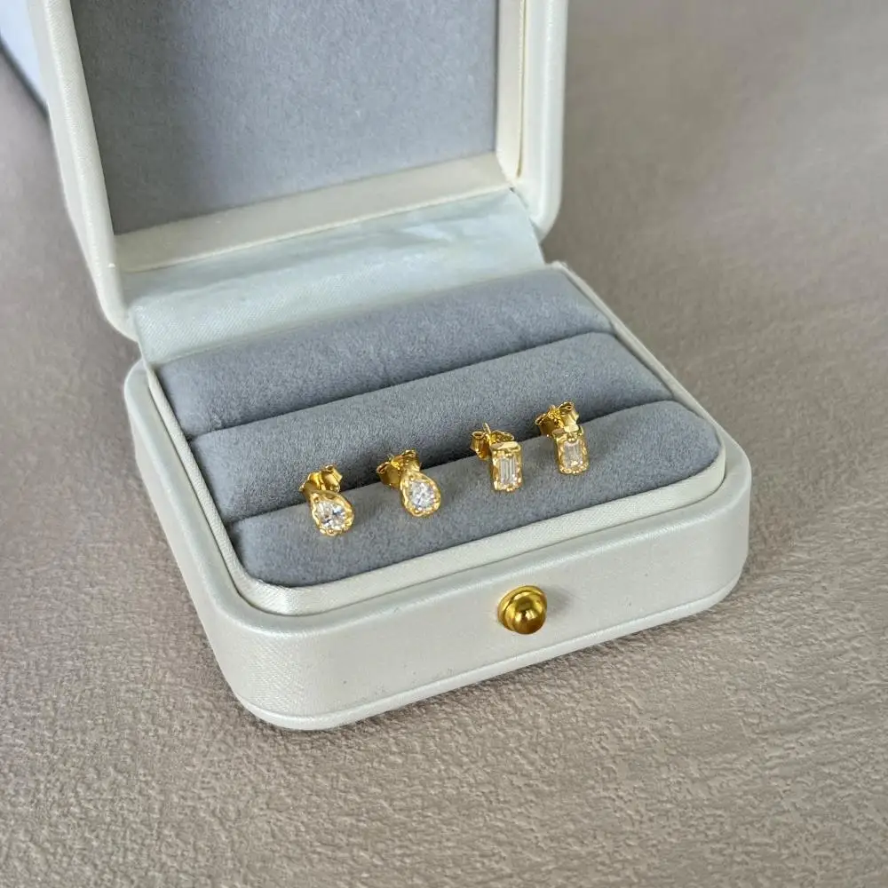 KAKODIY Elegant 925 Sterling Silver Stud Earrings, Emerald Cubic Zirconia 18K Gold Plated Sterling Silver Jewelry detail 1