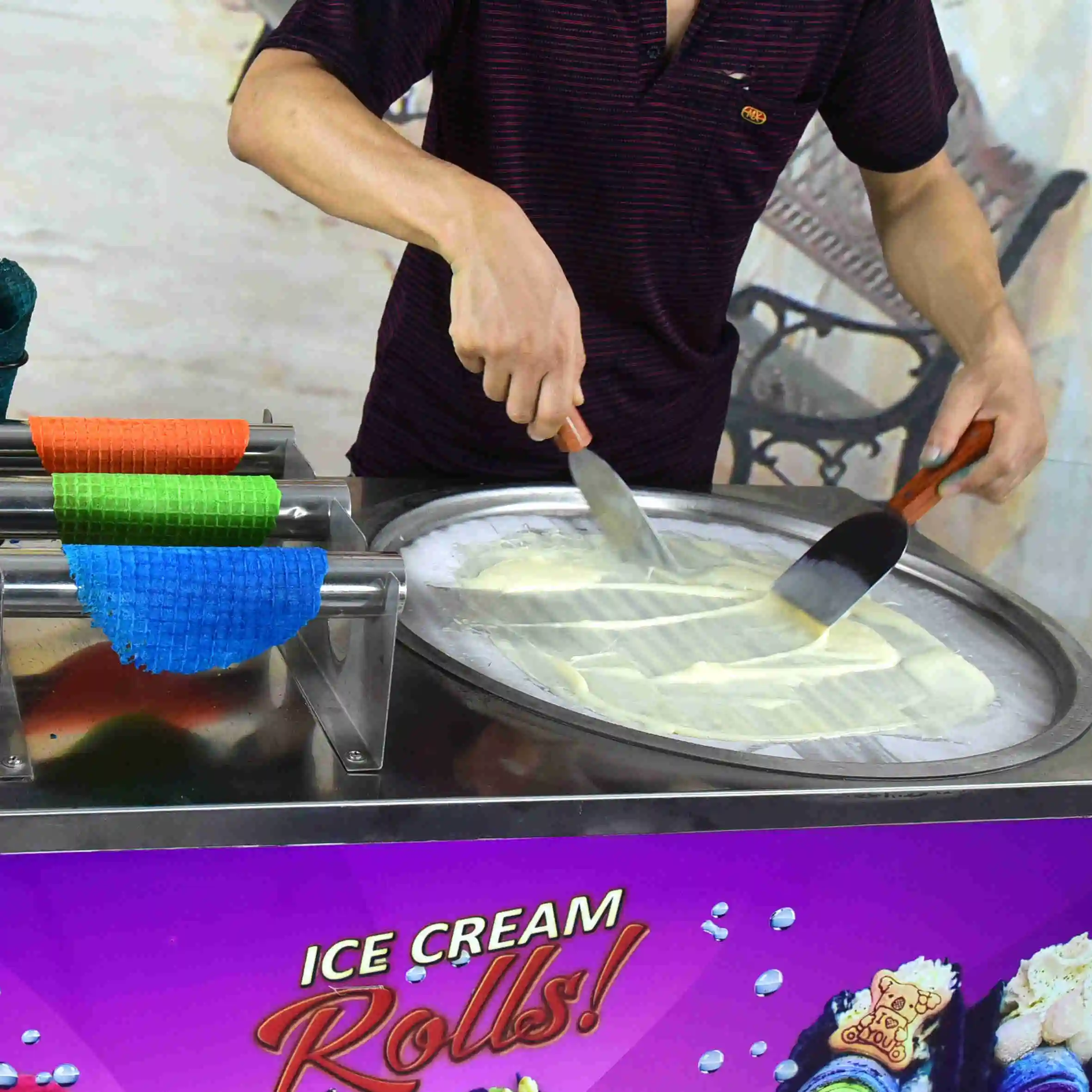 Factory Price Ice Roll Machine Thailand Style Roll Fry Ice Cream Machine With Flat Table
