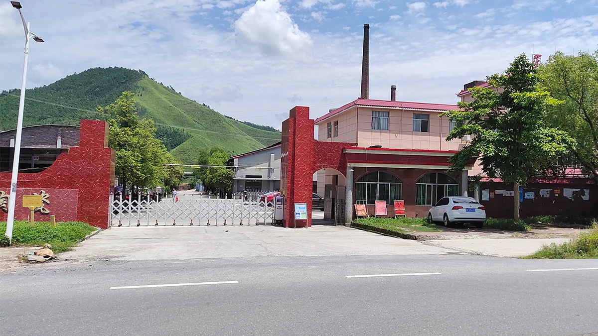 Jiangxi Zhuola Ceramic Co., Ltd. 1