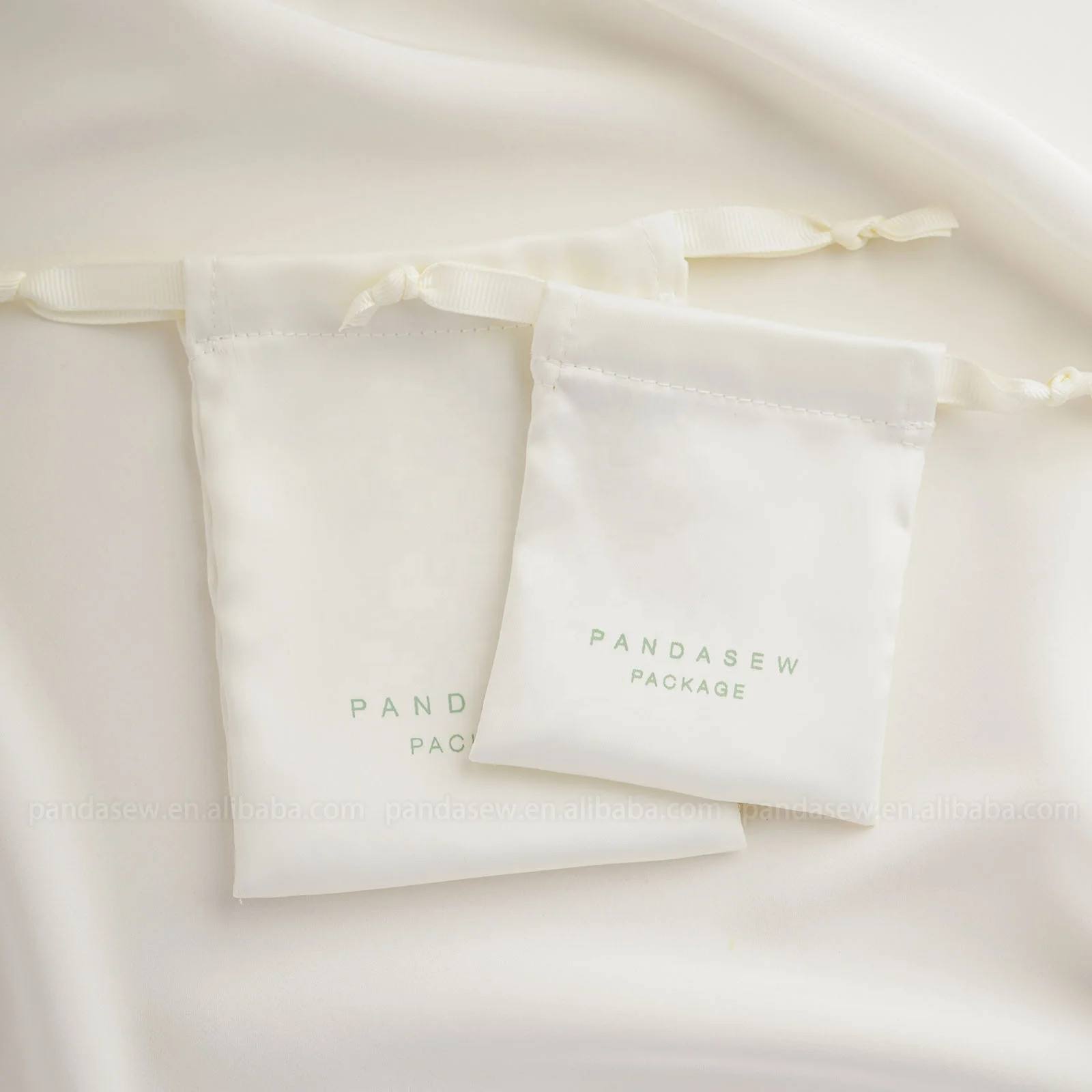 Sac PandaSew de luxe en satin de soie beige dense paquet de bijoux