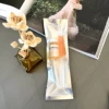 熊果苷 (斑点和色素沉着)