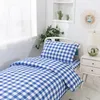 Cuadros azules y blancos.