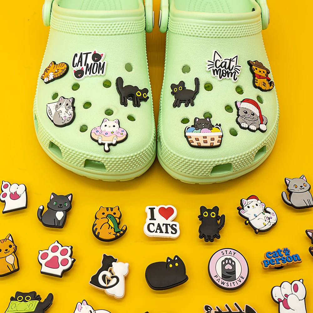 Wholesale PVC & Rubber Custom Sneakers & Clogs Popular Pets  display picture 3