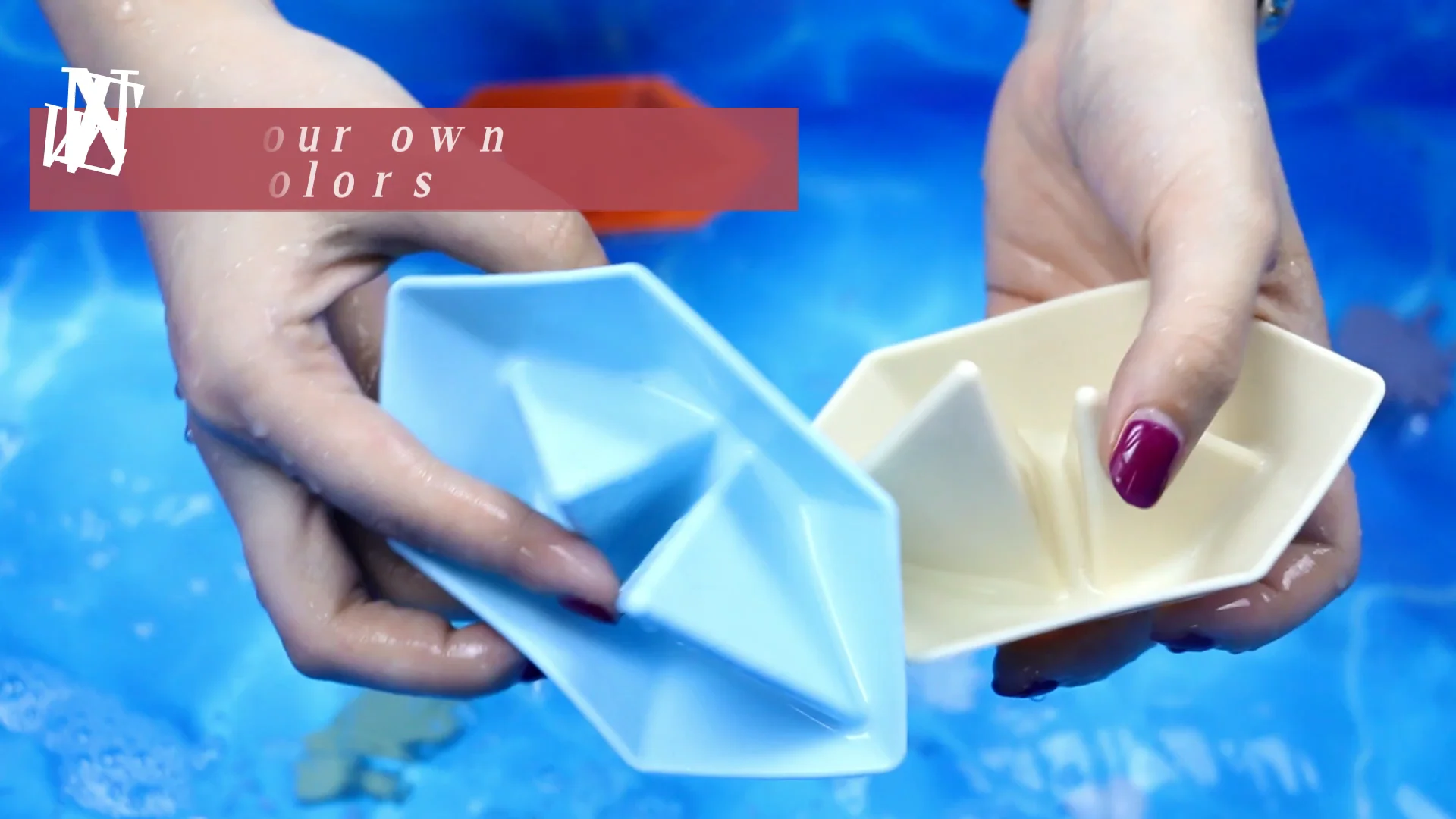 New Cute Cartoon Boat Design Floating Soft Safe Food Grade Silicone