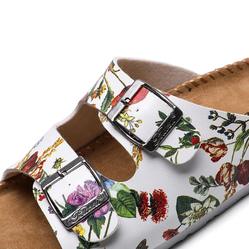 Soft Wood  Soles Comfortable European Style Sandals Latest Design Summer Flower Beach slippers White Platform Sandal