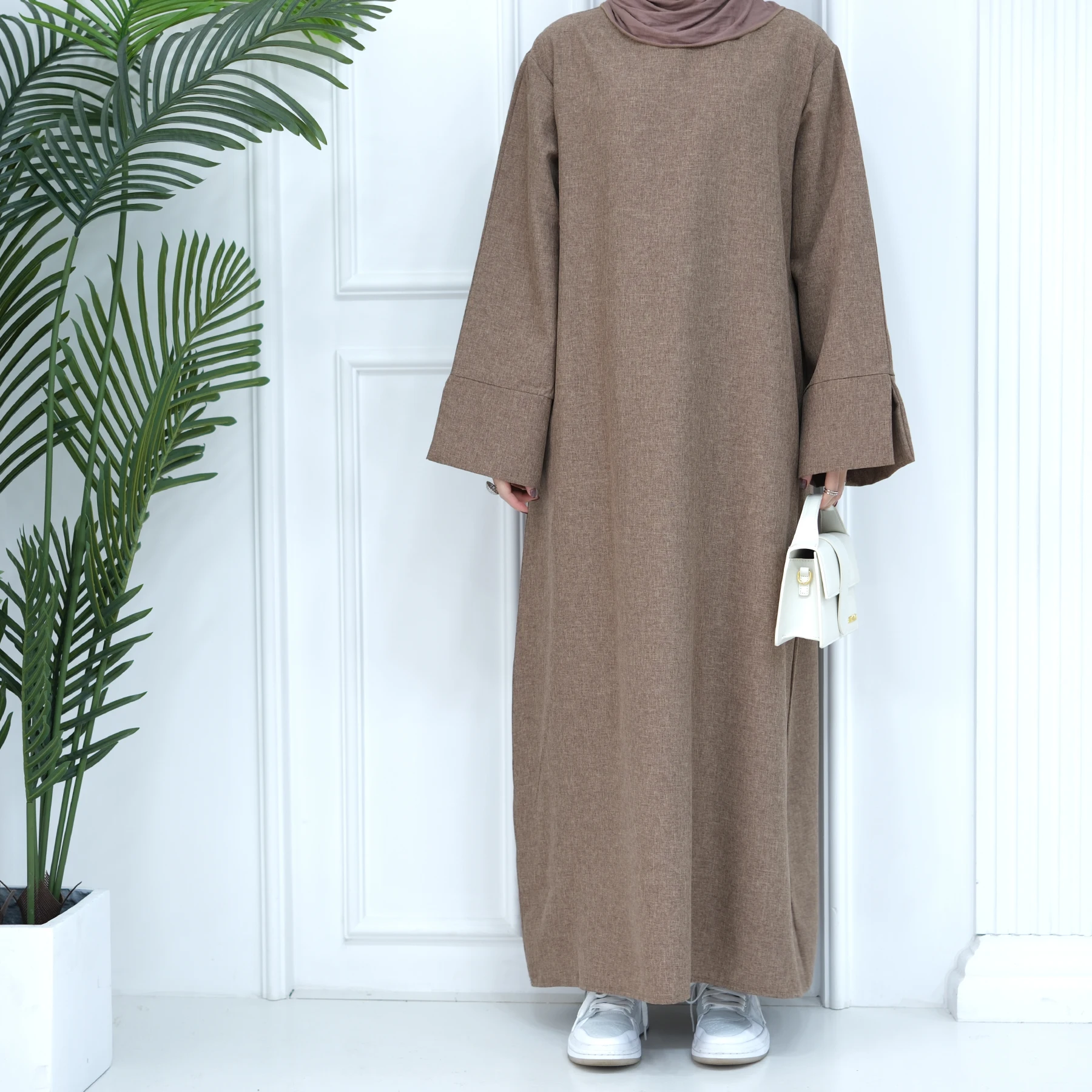 Loriya Wholesale Abaya Designs Islamic Clothing Breathable Modest Abaya Simple Linen Closed Abaya Women Muslim Dress