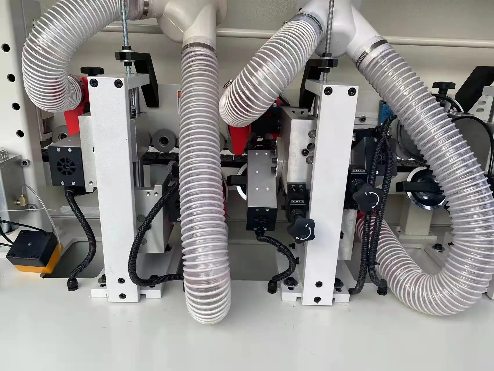 HYSEN Mf515c Edge Banding Machine with Double Trimming Scraping and Buffing Automatic Edge Banding Machine with Ce China Gluing