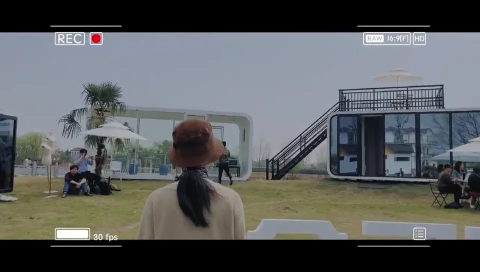 20' 40' Soundproof Sleeping Pod Modern Green House Cabin Prefab Living