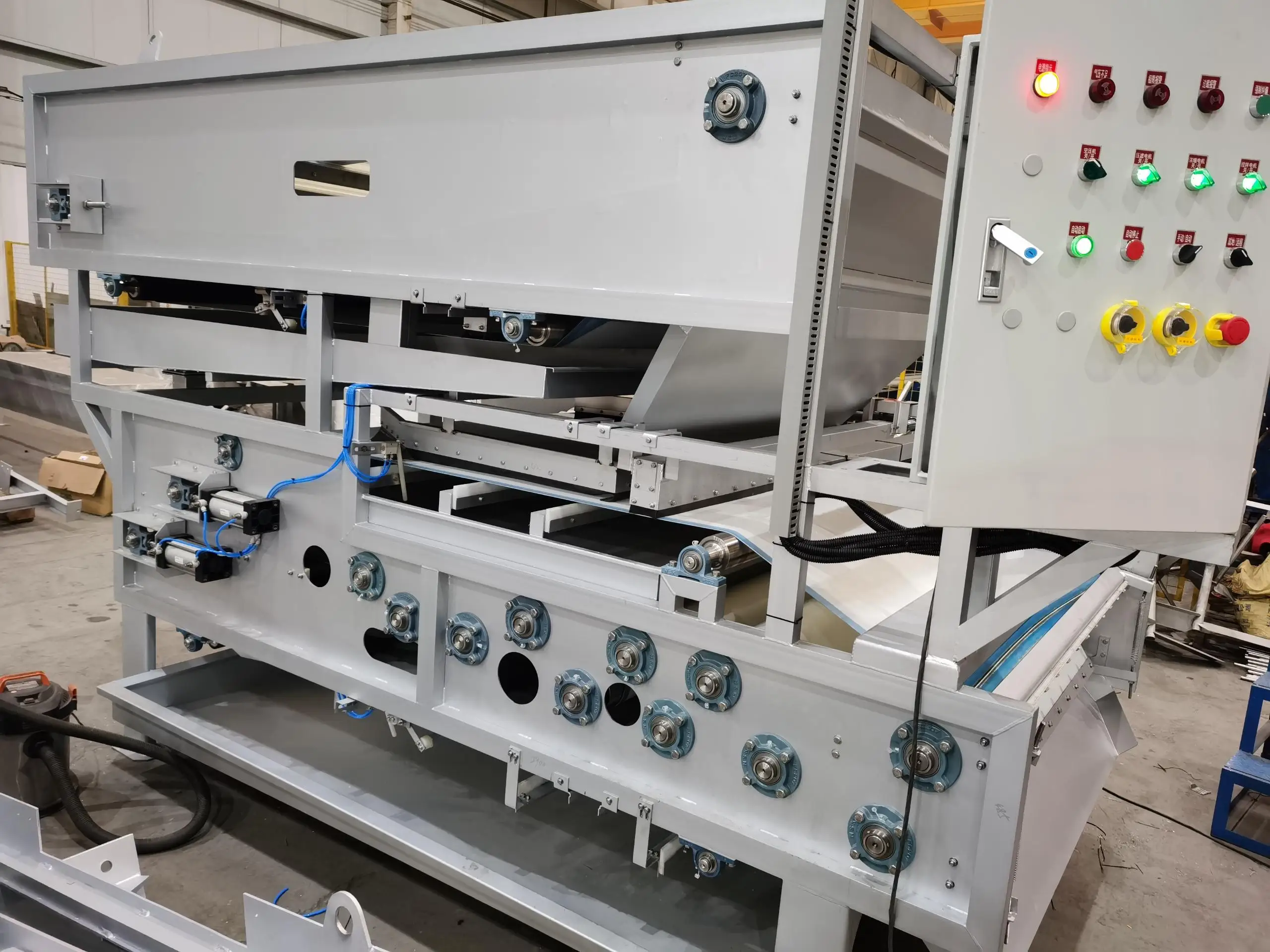 Новый лучший выбор косметическая машина для обезвоживания осадка