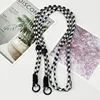 Noeud noir à carreaux noirs et blancs
