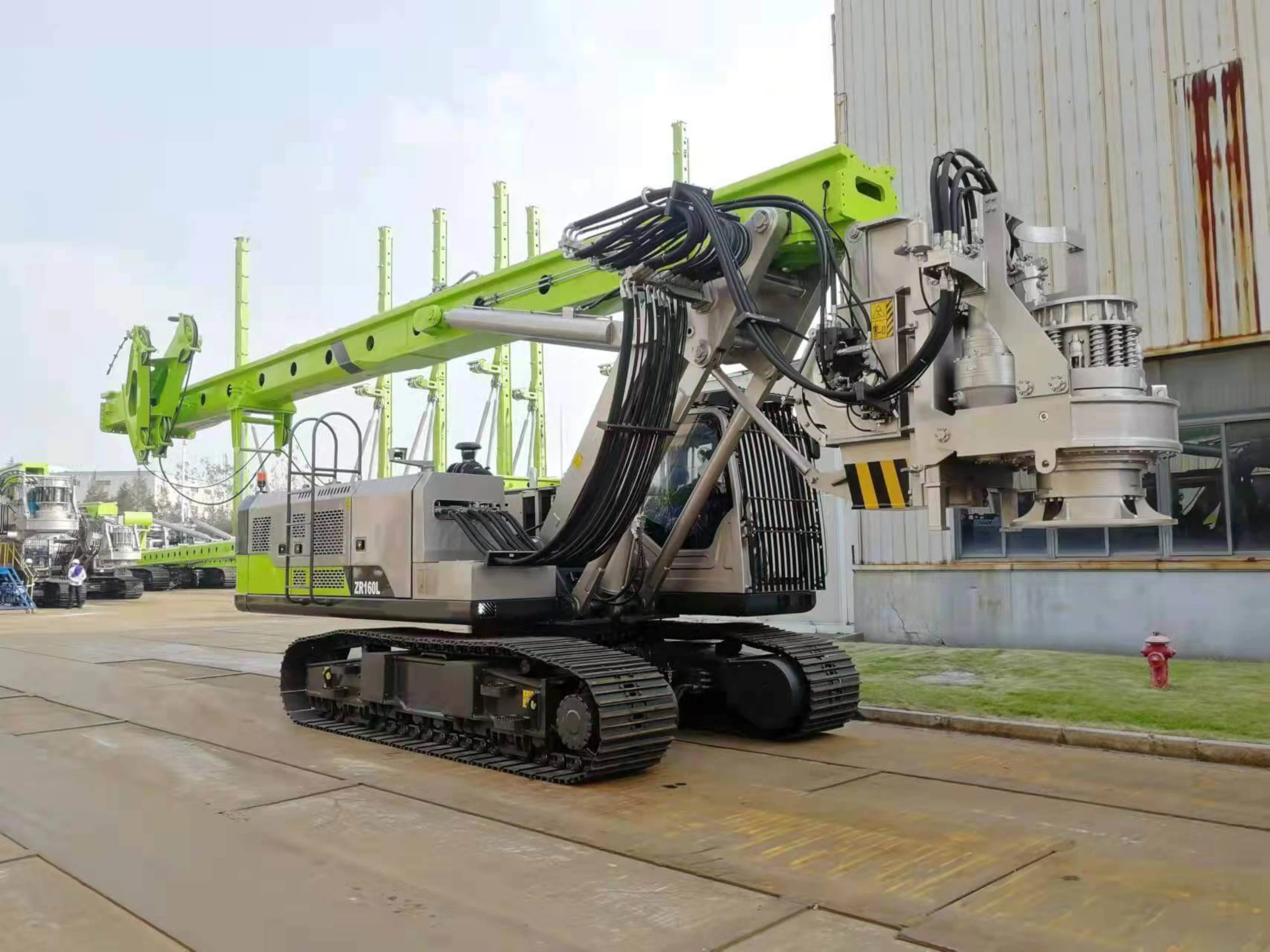 ZOOMLION ZR160L Rotary Drilling Rig - High Efficiency & Depth