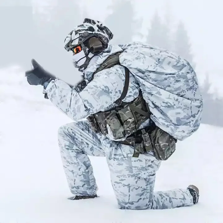 【新品実物】中国軍　雪用迷彩服 新品実物】中国軍 雪用迷彩服