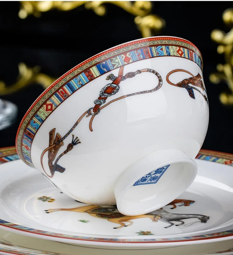 Jingdezhen Ceramic Nordic Animal Pattern Bone China Dinnerware Set