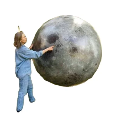 На луну на воздушном шаре. Воздушный шар Луна. Большой шар Луна. Гаусс шар Луна. Луна из шара.