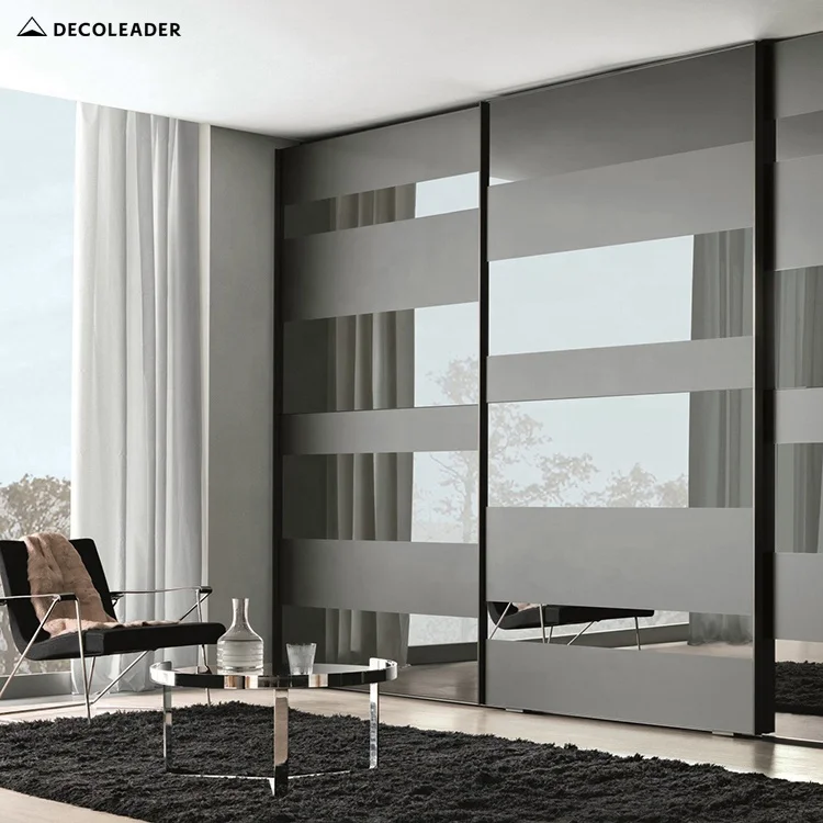 Lacquered glass online wardrobe