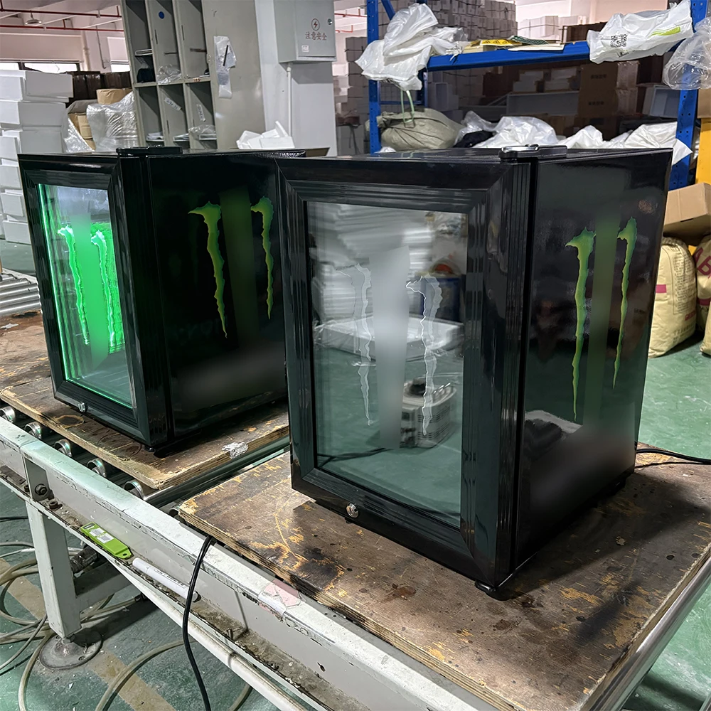 カスタムLEDロゴ入りミニ冷蔵庫 21L 業務用飲料ディスプレイクーラー