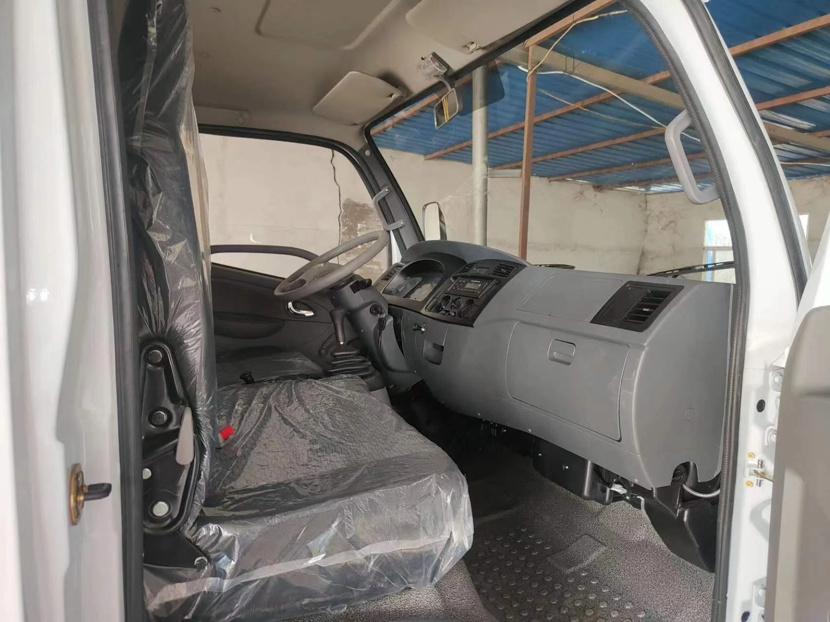 Мобильный топливный диспенсер Mini 2500L Dongfeng Китай новый и Подержанный 5000л механическая коробка передач