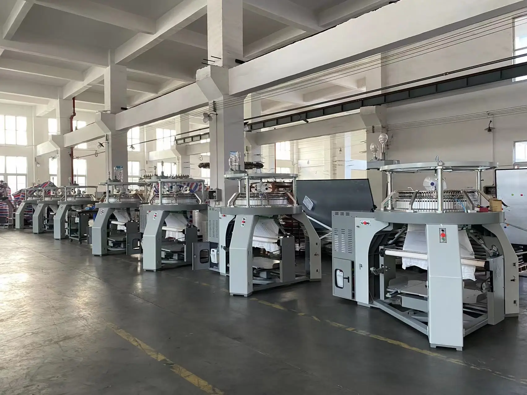 Circular Knitting Machine RELANIT Tubular Type Single Jersey Circular Knitting Machine Tubular Textile Knitting Relanit Mayer