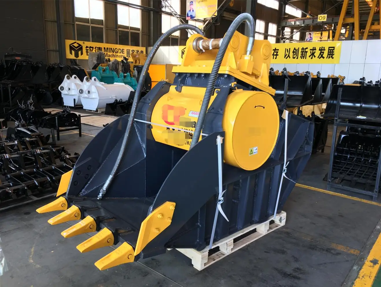 Monde New Excavator Jaw Bucket Crusher Bucket In Biggest Discount For