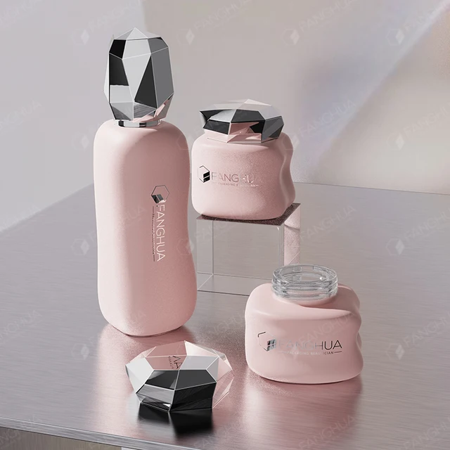 Hot Sale Packaging Cosmetic Luxury Cosmetic Bottles and Jars 120ML Glass Bottle for Cosmetic