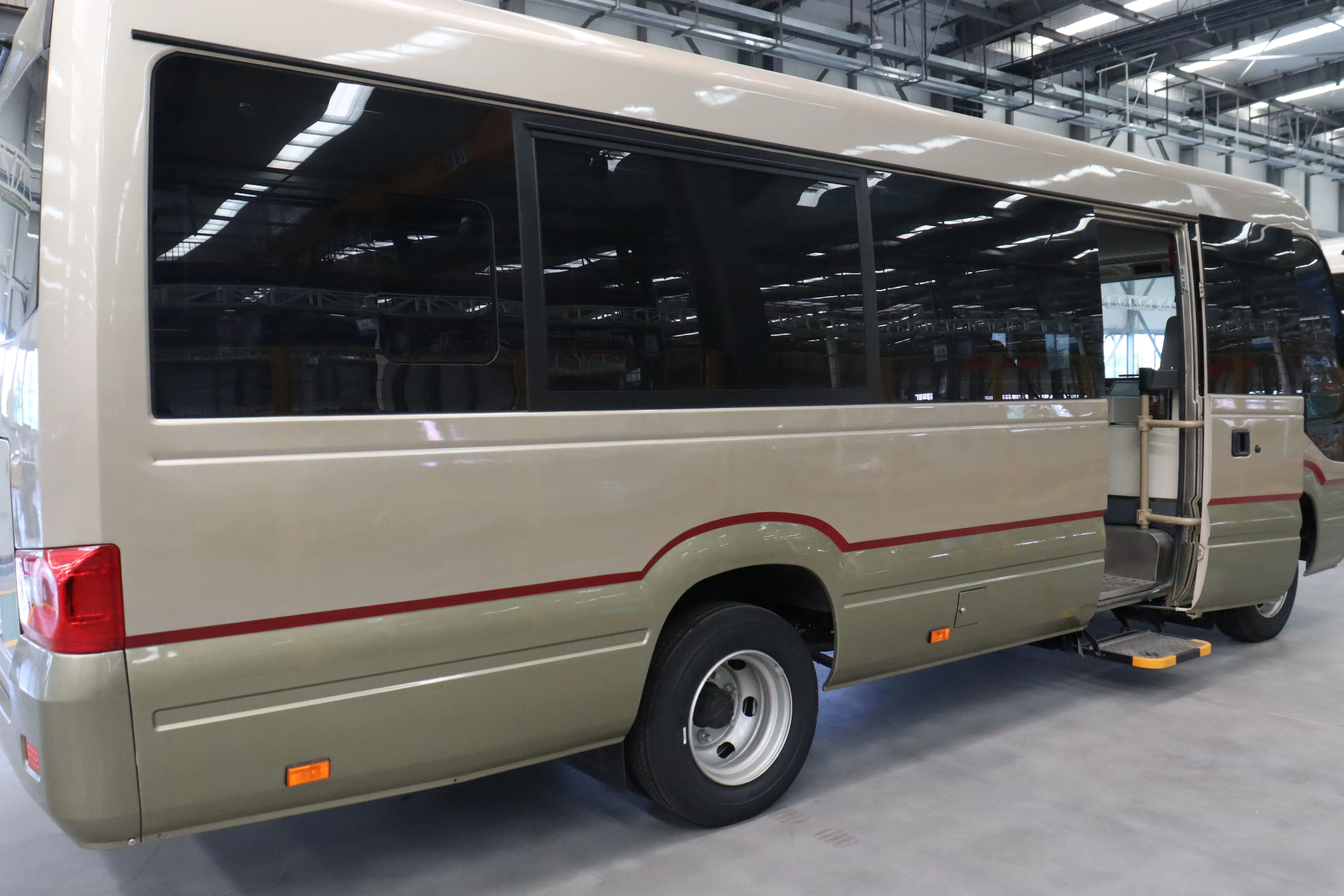 Factory Price Luxury 20 Seater Mini Bus Diesel Bus for Passenger Urban Transportation New Coaster Bus