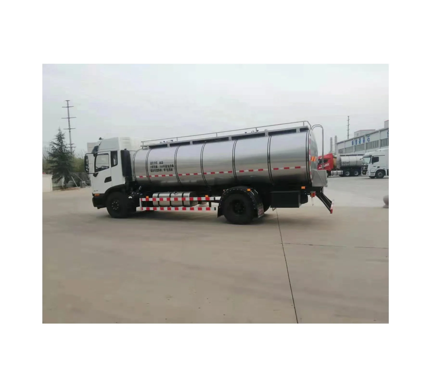 Грузовик для транспортировки овечьего молока на 8000 литров из Кении