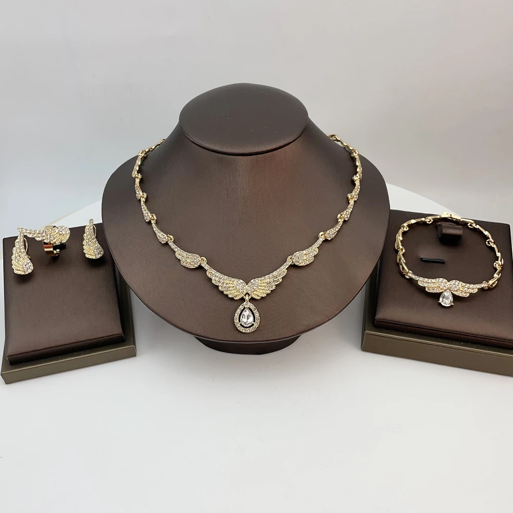 Set De Bijoux Plaqué Or - Collier, Boucles D'oreilles Et Bague, Acier Inoxydable, Neuf Avec étiquettes