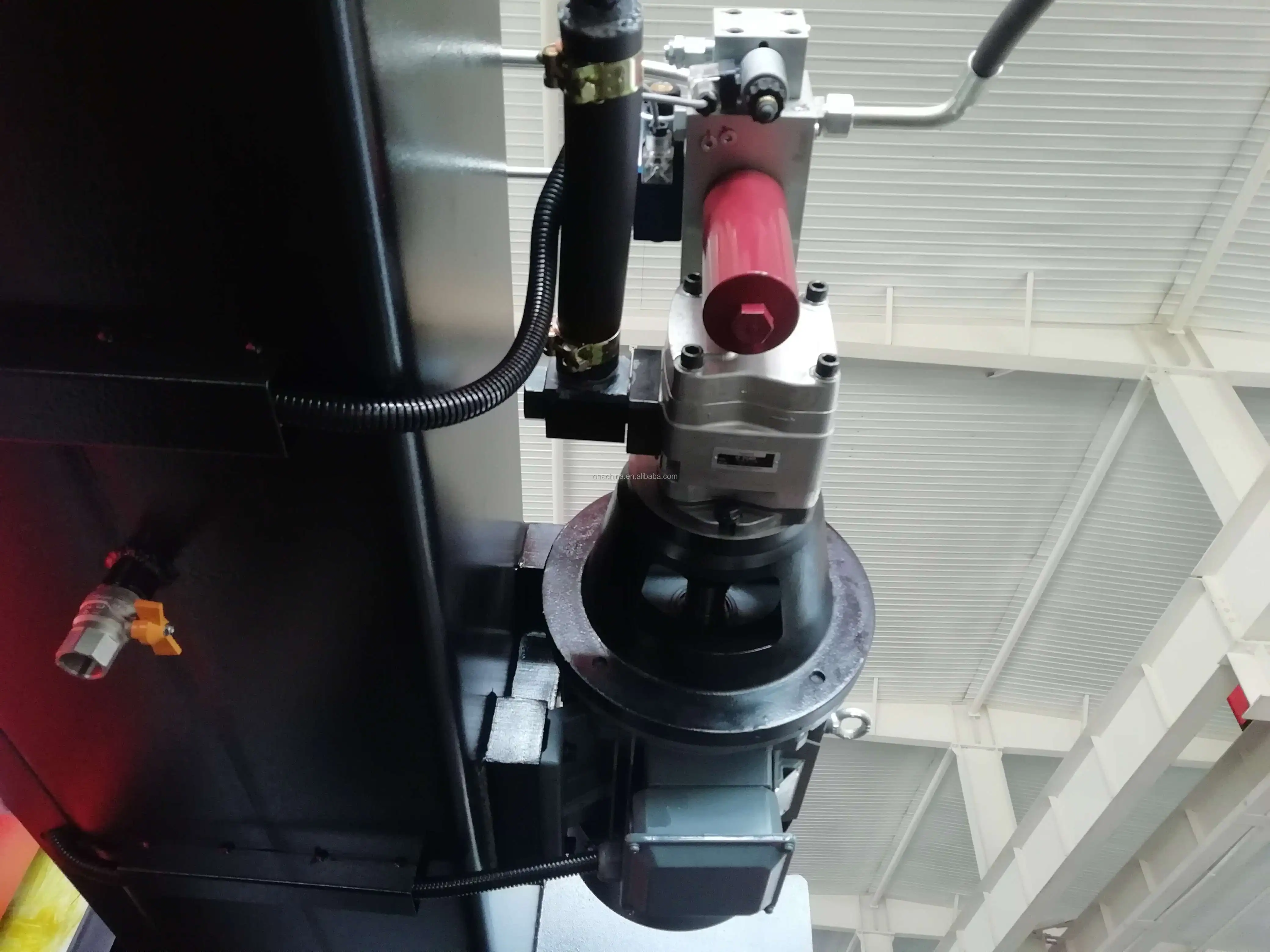 Пресс-тормоз листового металла CNC Amada