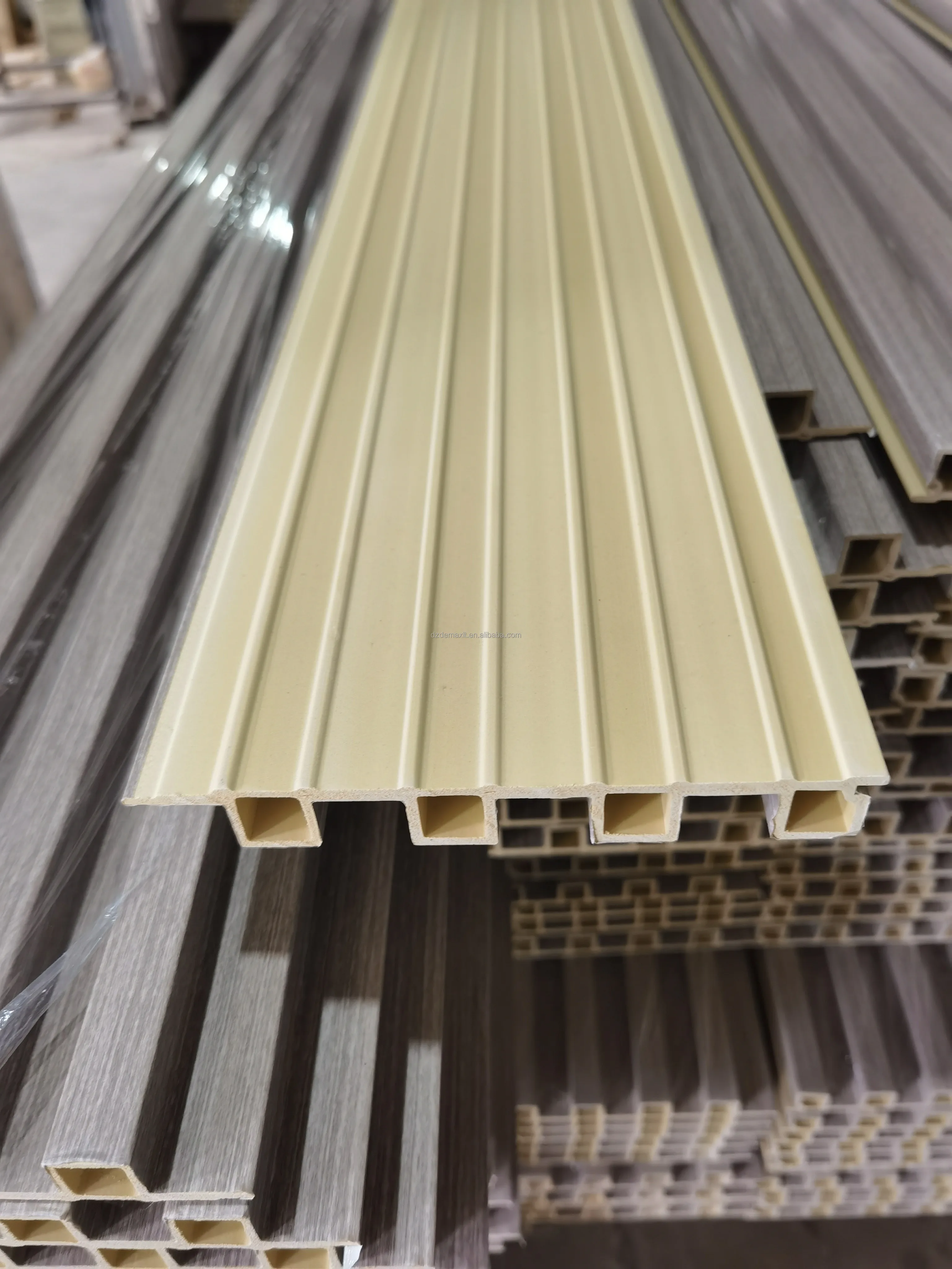 Modern Interior Art Louver Decorative 3D Fluted WPC Wall Panels