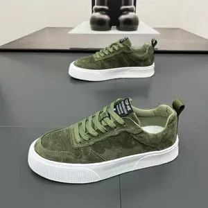 2026 New Autumn and Cotton Fabric Men's Trend Light Casual Sports Shoes Soft Soles Comfortable Board Shoes
