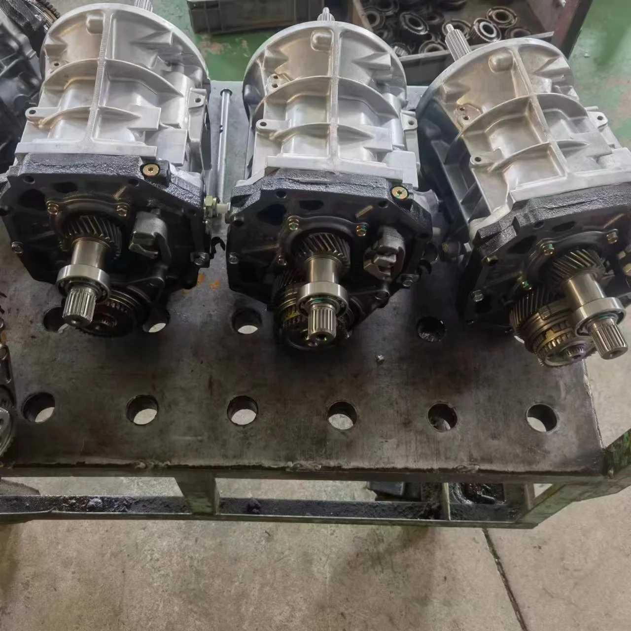 R151Fトランスミッションギアボックス1HZHZJ 78HZJ79シリーズ