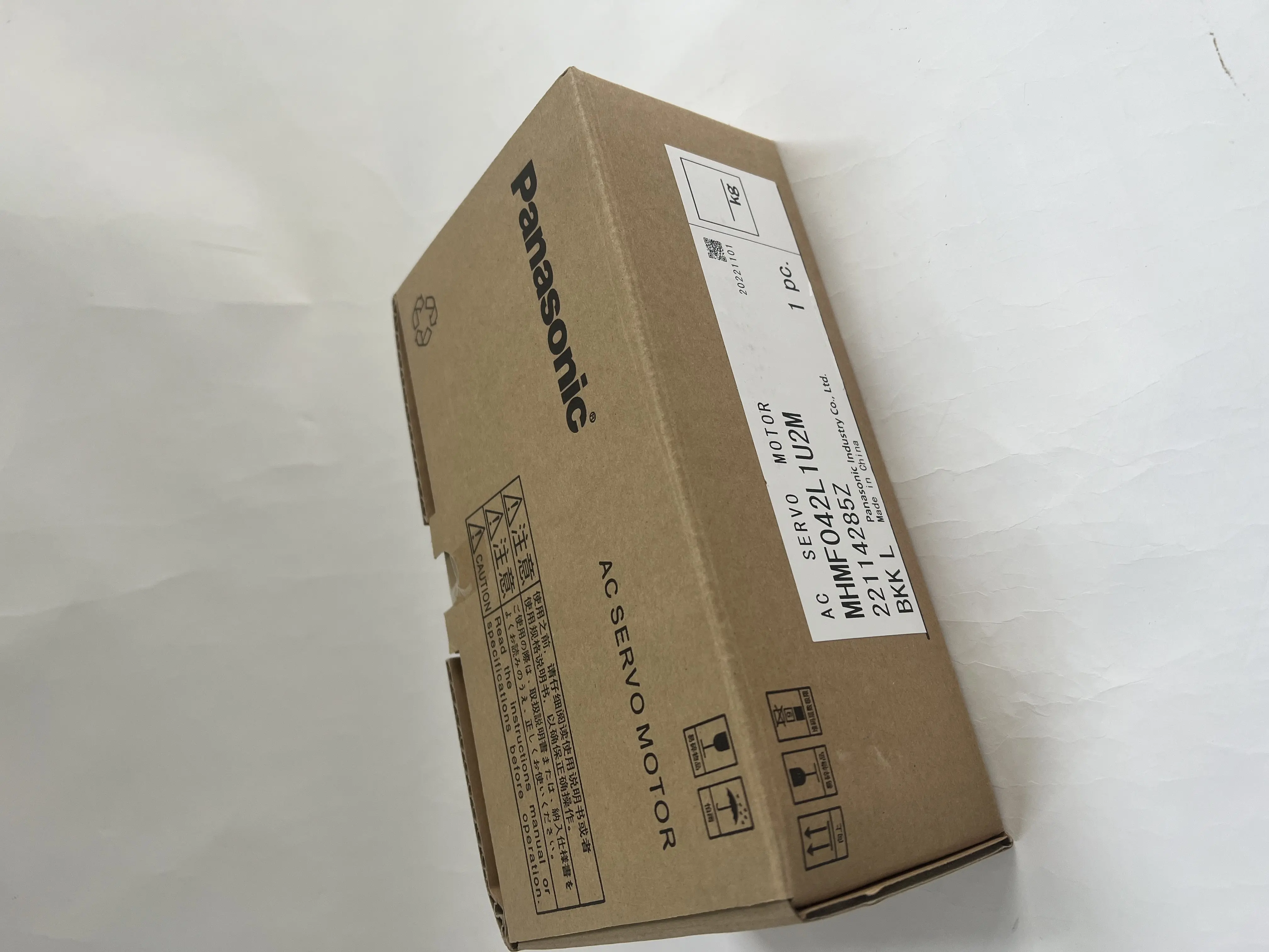 Panasonic AC Servo Motor MINAS A6 Series MHMF042L1U2M