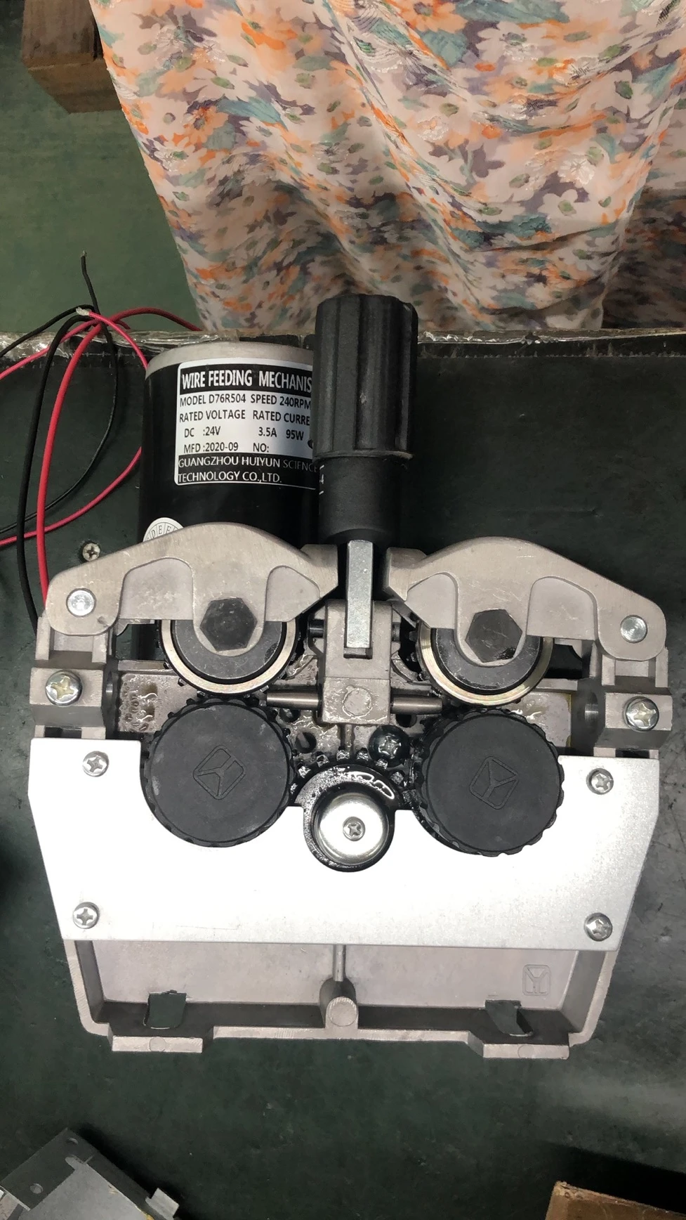 wire feeder 24V.jpg