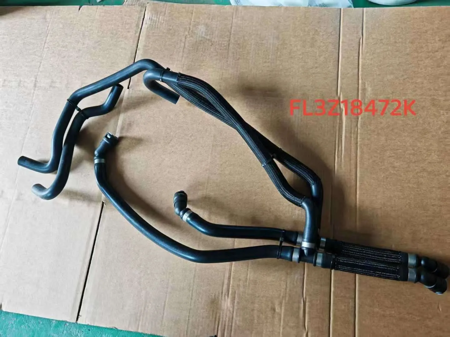 FL3Z18472K FL3418C266BF FL3Z18472J FL3418C266BD Water Heater Pipe for ... — 2