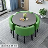 Mesa redonda gris + silla de cuero verde
