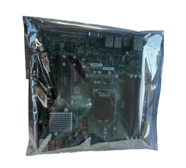 thumbnail image 2 of Supermicro X11SSL-CF LGA1151 Server Board - Intel C232, DDR4, 4 Memory Slots (Used) 2 of 3