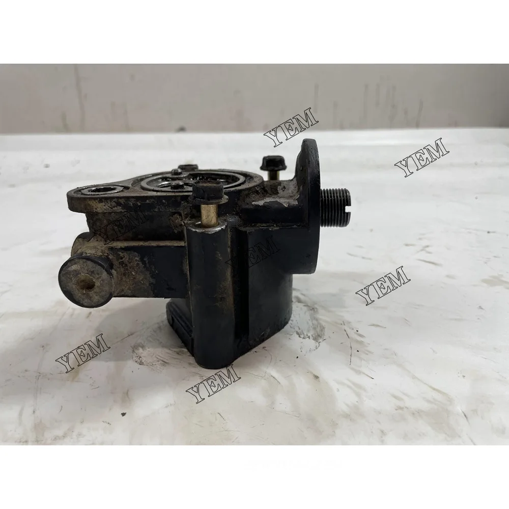 4TNE88 Used Oil Filter Seat for Yanmar Replacement Engine Parts 3
