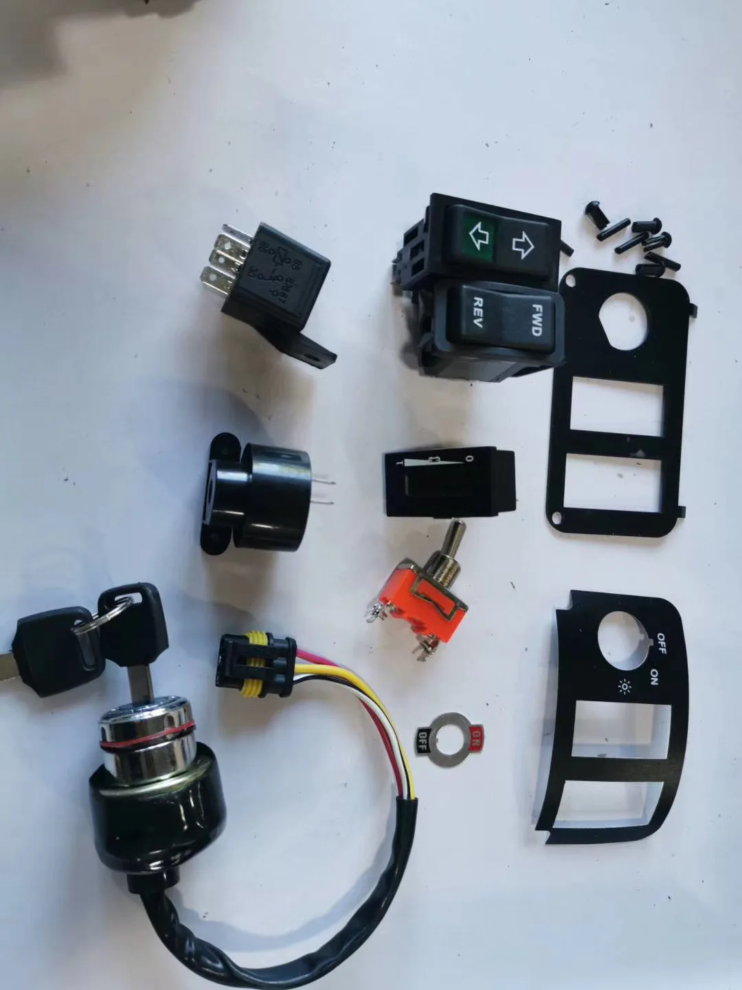 フォークリフト部品電気キースイッチ2位置ボタン| Alibaba.com