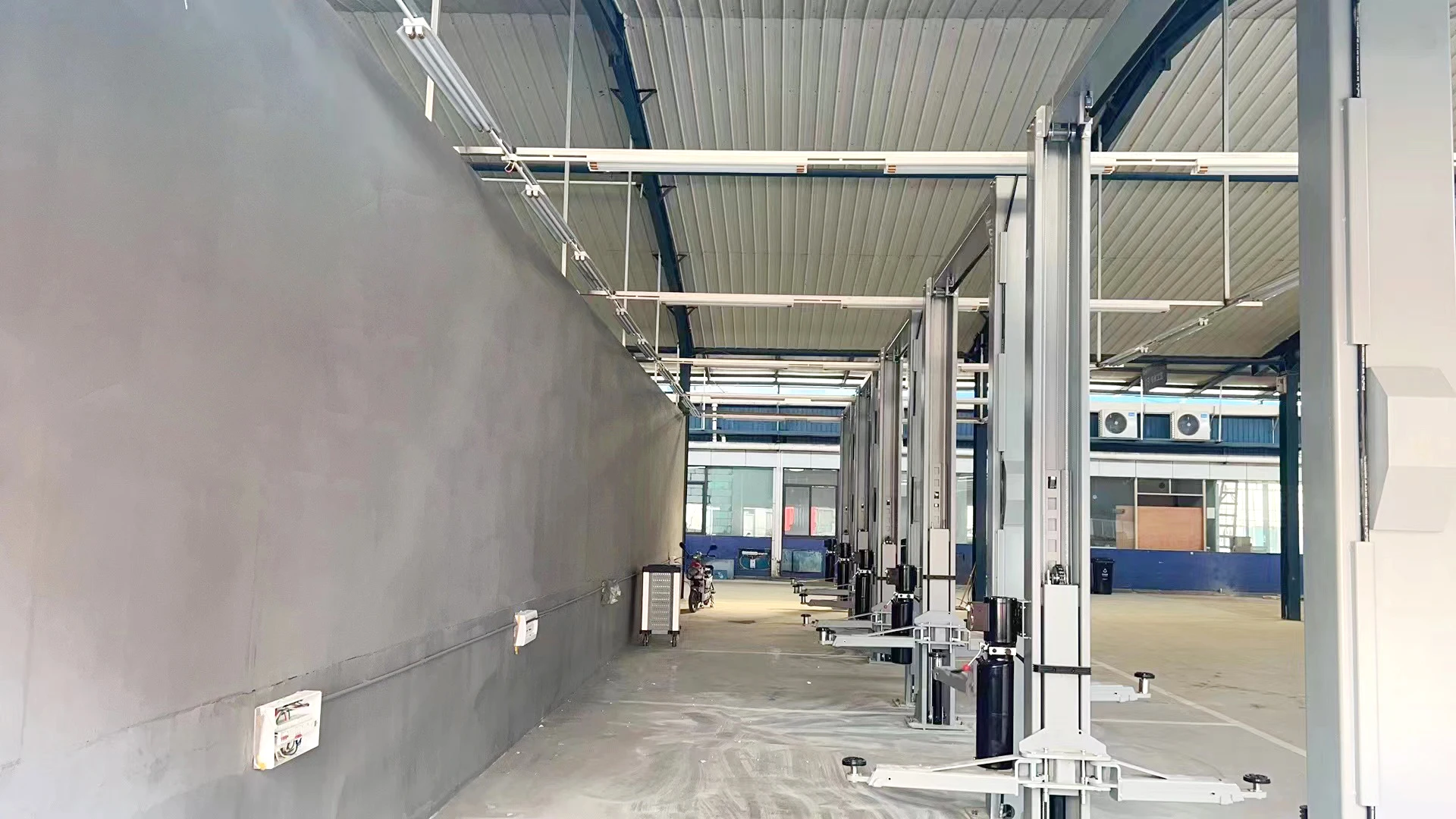 Customized Vertical Car Triple Stacker Parking Lift 3 Levels Hydraulic 