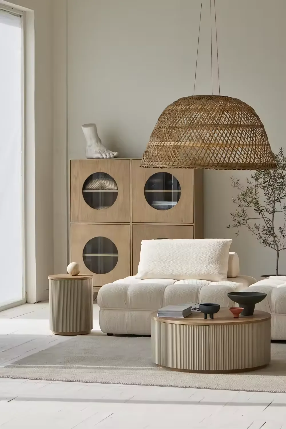 Scandinavian Minimalist Handmade Versatile Reclaimed Oak Round Coffee Table Modern Round Coffee Table with Drawers