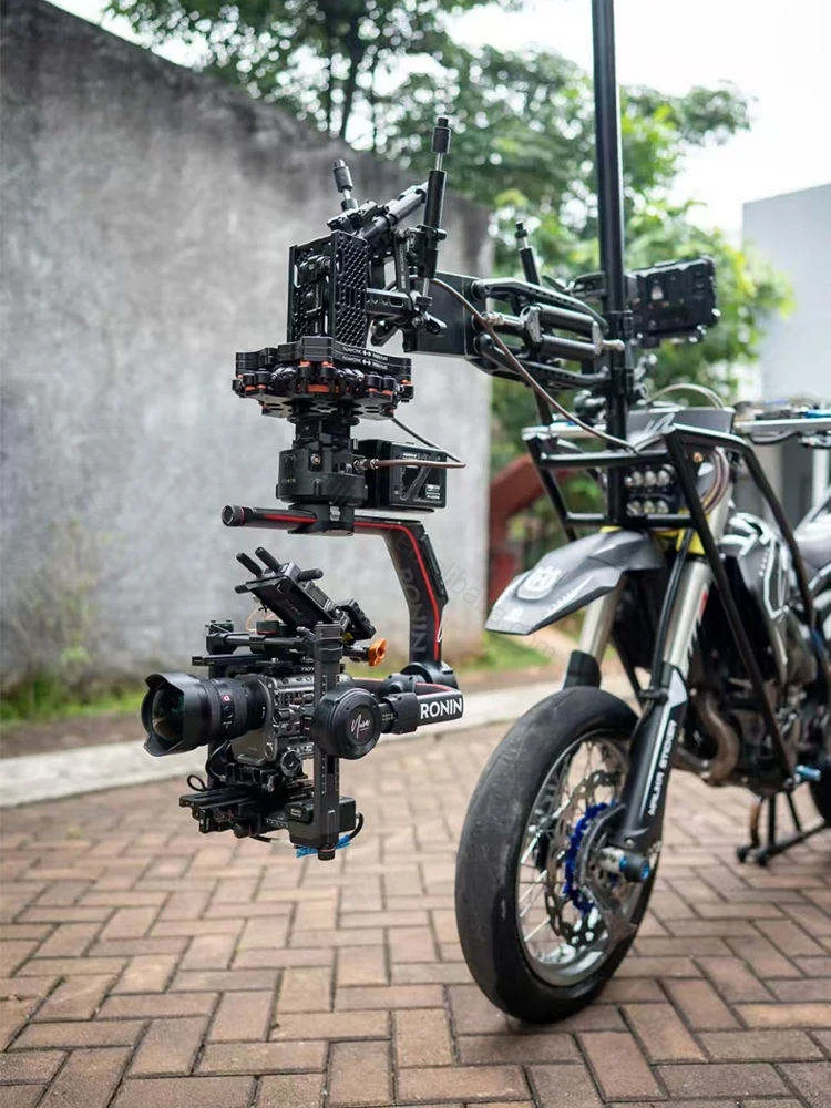 DJI Ronin 2 プロフェッショナルコンボ - 30ポンド対応の3軸スタビライザー