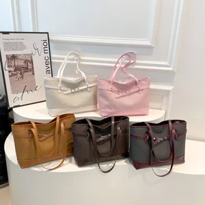 New Factory Wholesale Arrived in 2026 Trending Ladies' Tote Bags Large-capacity Ladies' Office Bags Sac dos