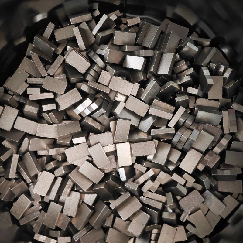 Gang saw diamond segments