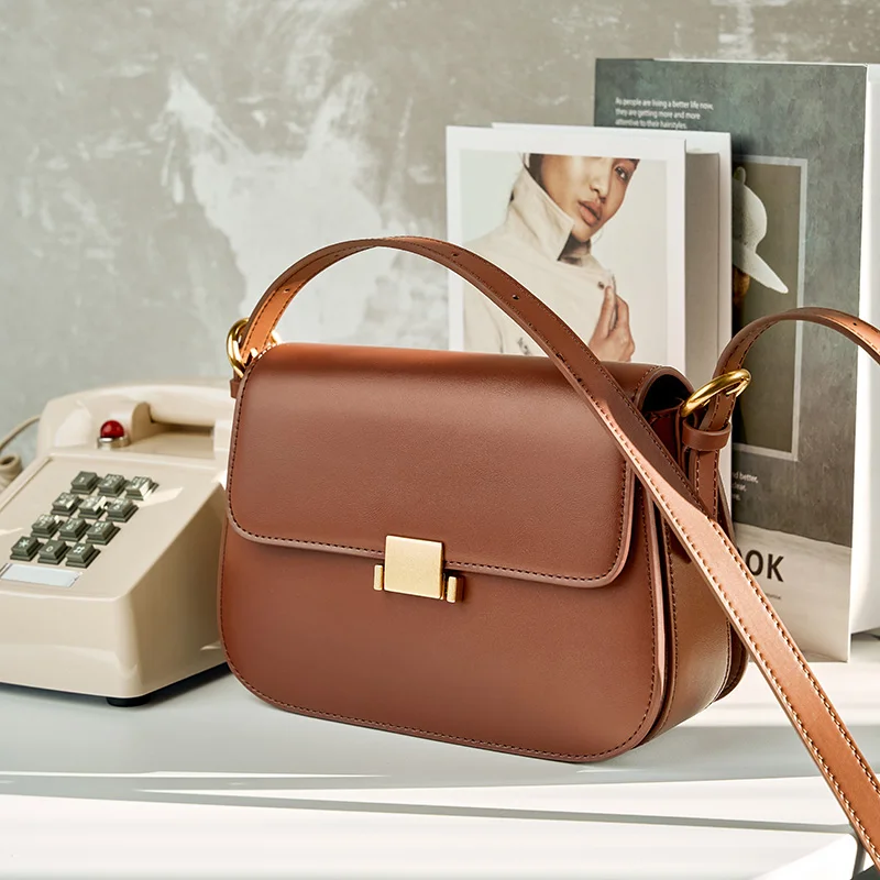 Custom Logo Brand OEM ODM Cow Leather Crossbody Cross Body Shoulder Underarm Bag for Women’s Cow Hide Saddle Bags