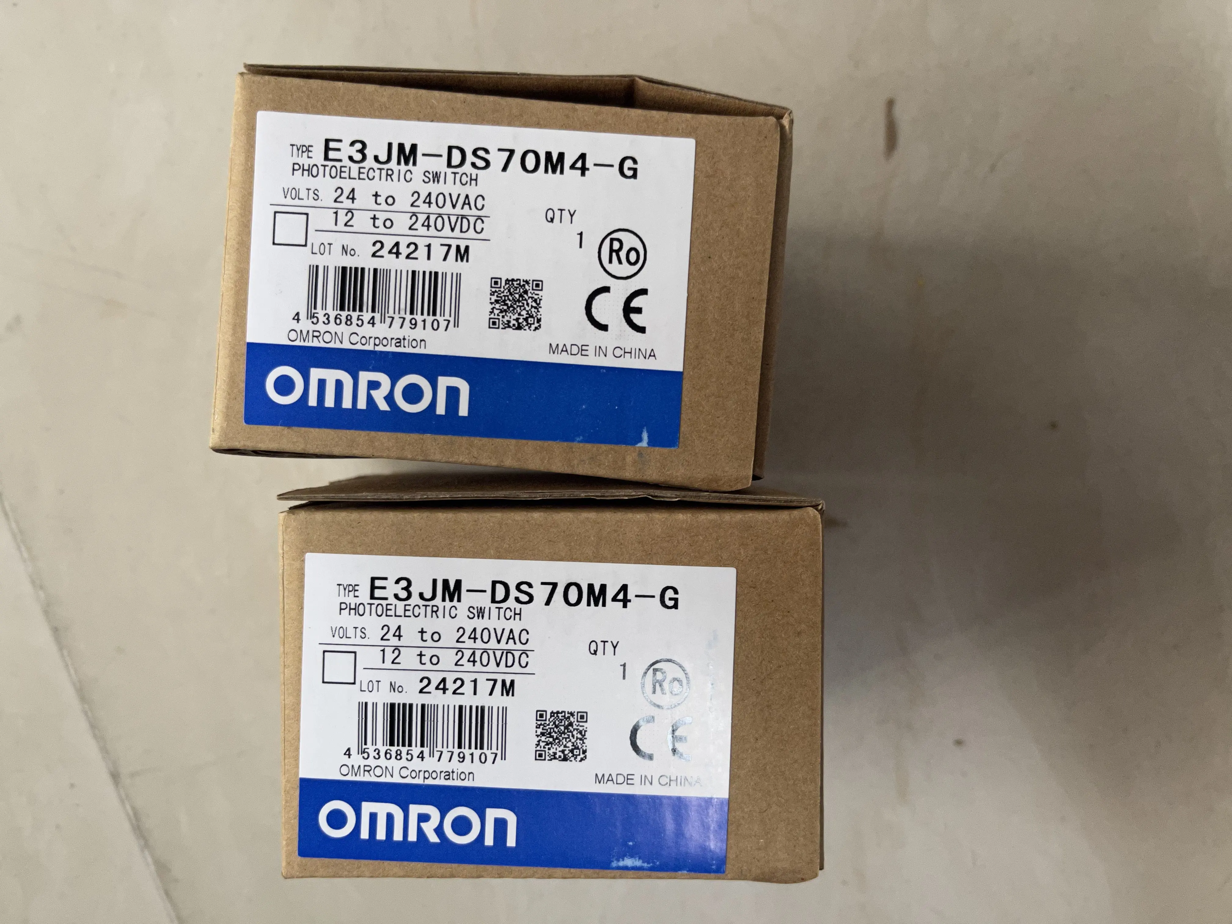 Omron Photoelectric Switch E3JM-DS70M4-G