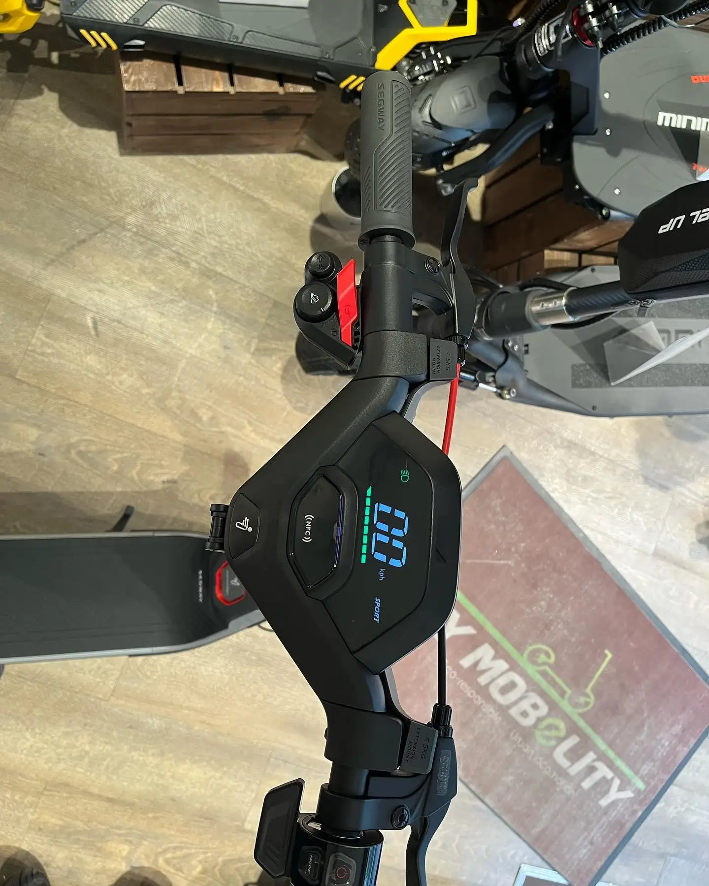 Original Segway Ninebot P100s Electric Kick Scooter 650w 48km H Max