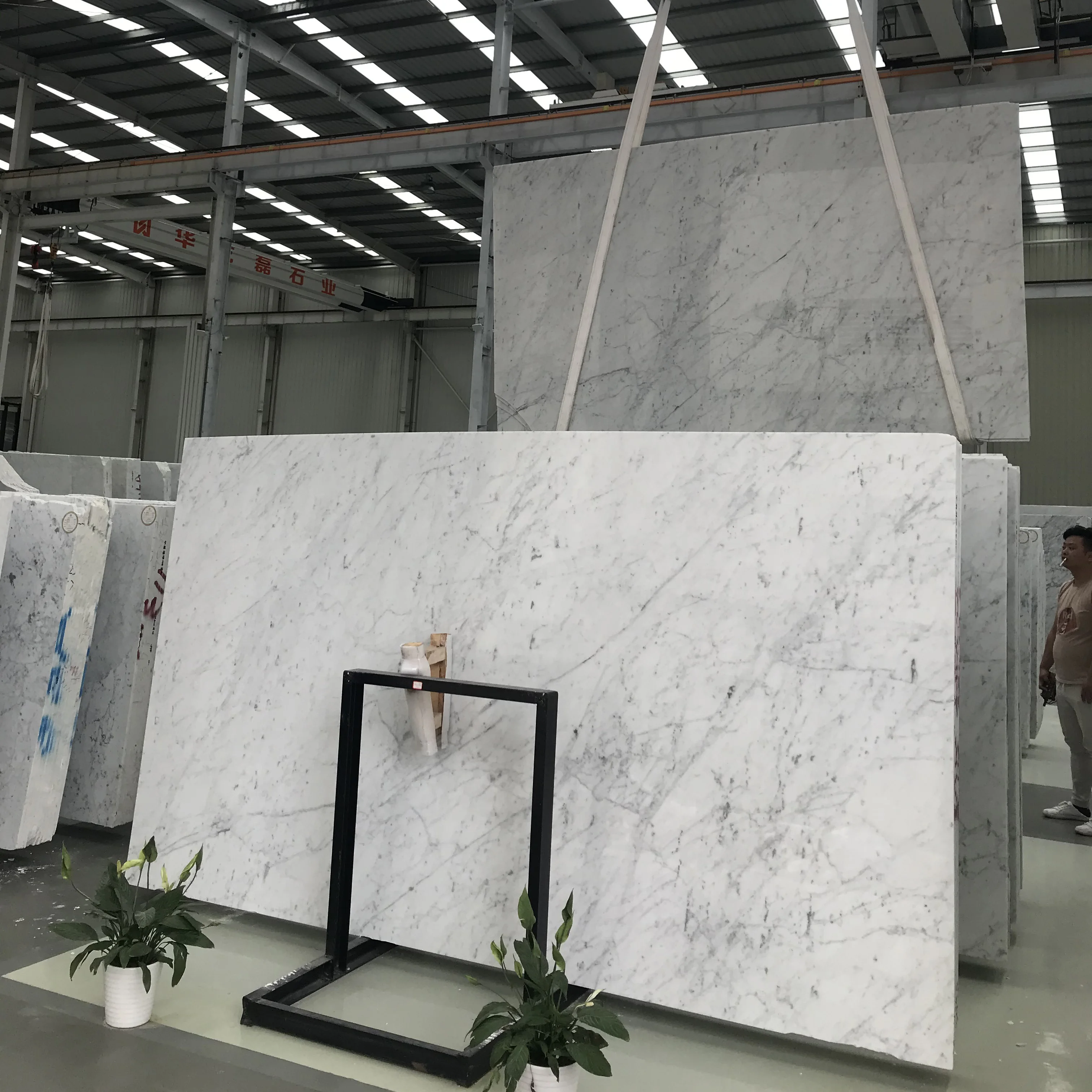 SH STONE Customized Natural Pisos De Marmol Italian Stone Italy Bianco White Carrara Marble Slabs with Good Price for Flooring