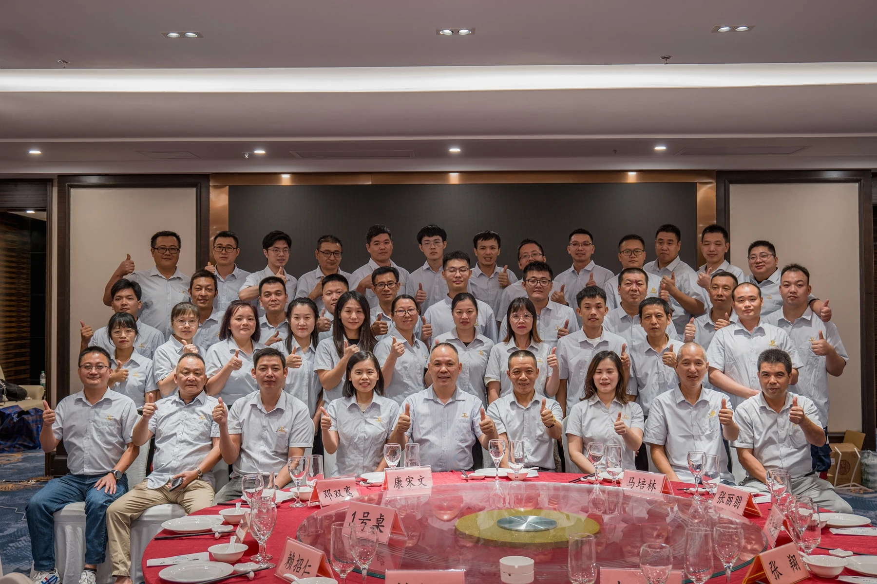 Całkowicie automatyczna maszyna odlewu niskiego ciśnienia z mosiądzu 125 kW 5