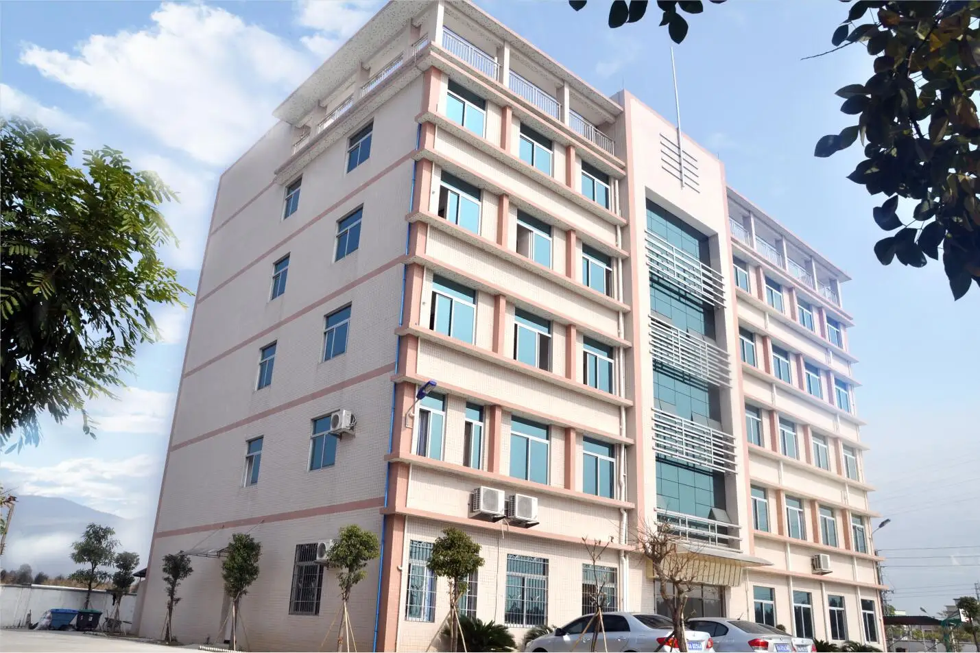 Yiwu Keynew E-Commerce Co., Ltd.