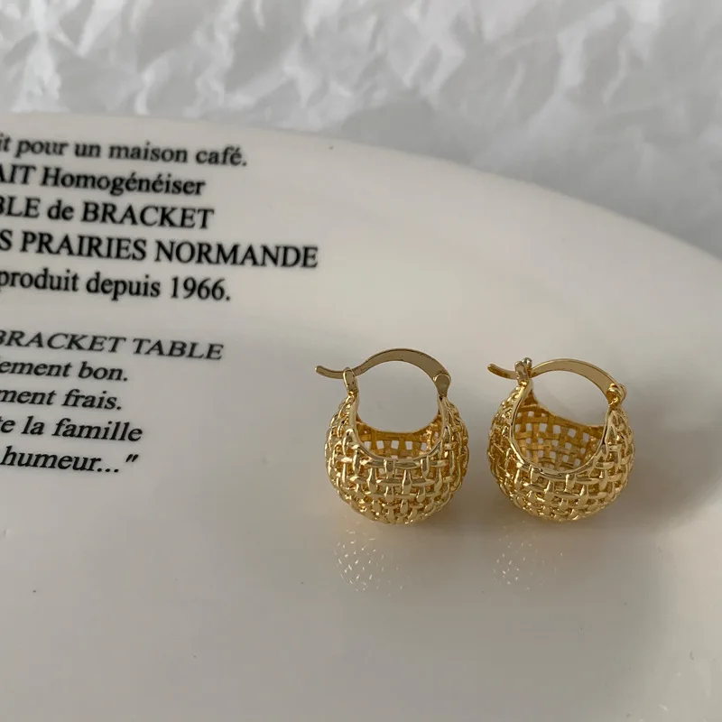 New Vintage French Hollow Basket Dripping Oil Irregular Drop Earrings Gold Plated Fashion Aretes Basket Earrings